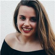 Me encanta la enseñanza y los niños. He dado clases particulares a niños 1 y 3 de la eso,además tengo los contenidos frescos y economicamente (clases)